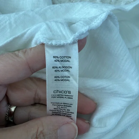Chicos 2 Size Large The Ultimate Tee White Shirt Sleeve E32 - Picture 5 of 5